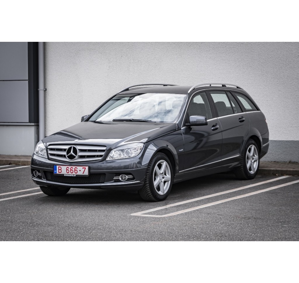 Mercedes-Benz C220