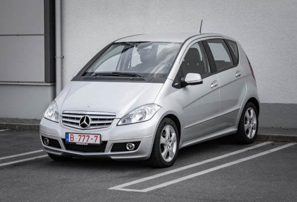 Mercedes-Benz A180