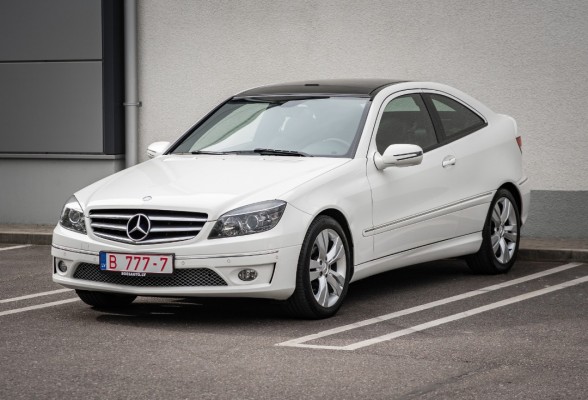 Mercedes-Benz C180