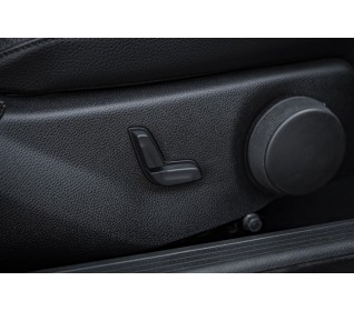 Mercedes-Benz C220