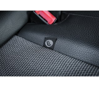 Mercedes-Benz C220