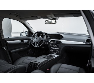 Mercedes-Benz C220
