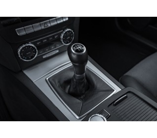 Mercedes-Benz C220