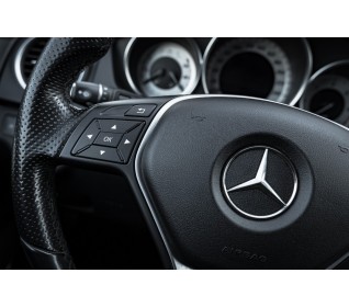 Mercedes-Benz C220