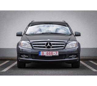 Mercedes-Benz C220
