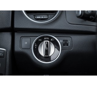 Mercedes-Benz C220