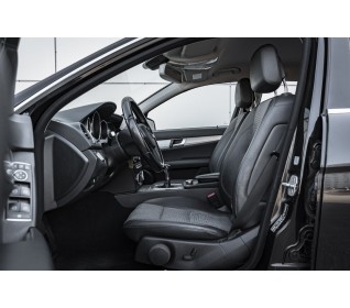 Mercedes-Benz C220