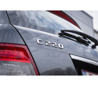 Mercedes-Benz C220