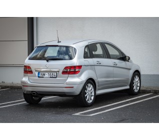 Mercedes-Benz B200