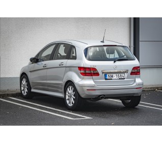 Mercedes-Benz B200