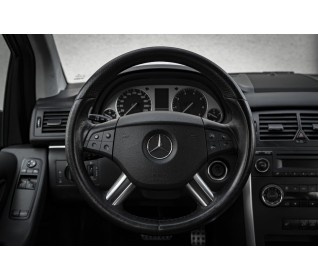Mercedes-Benz B200