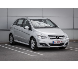 Mercedes-Benz B180