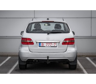 Mercedes-Benz B180