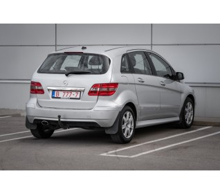 Mercedes-Benz B180